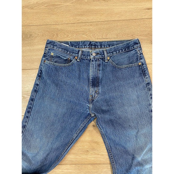 Men's Levi Strauss Blue Jeans 505 Style 36x34 Medium Wash - Picture 3 of 9